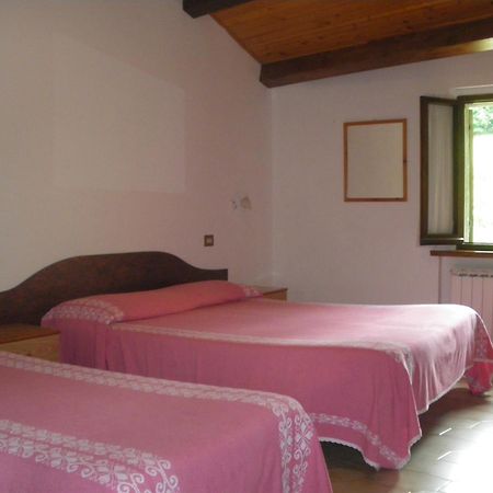 Agriturismo Orsaiola Urbania Exteriör bild