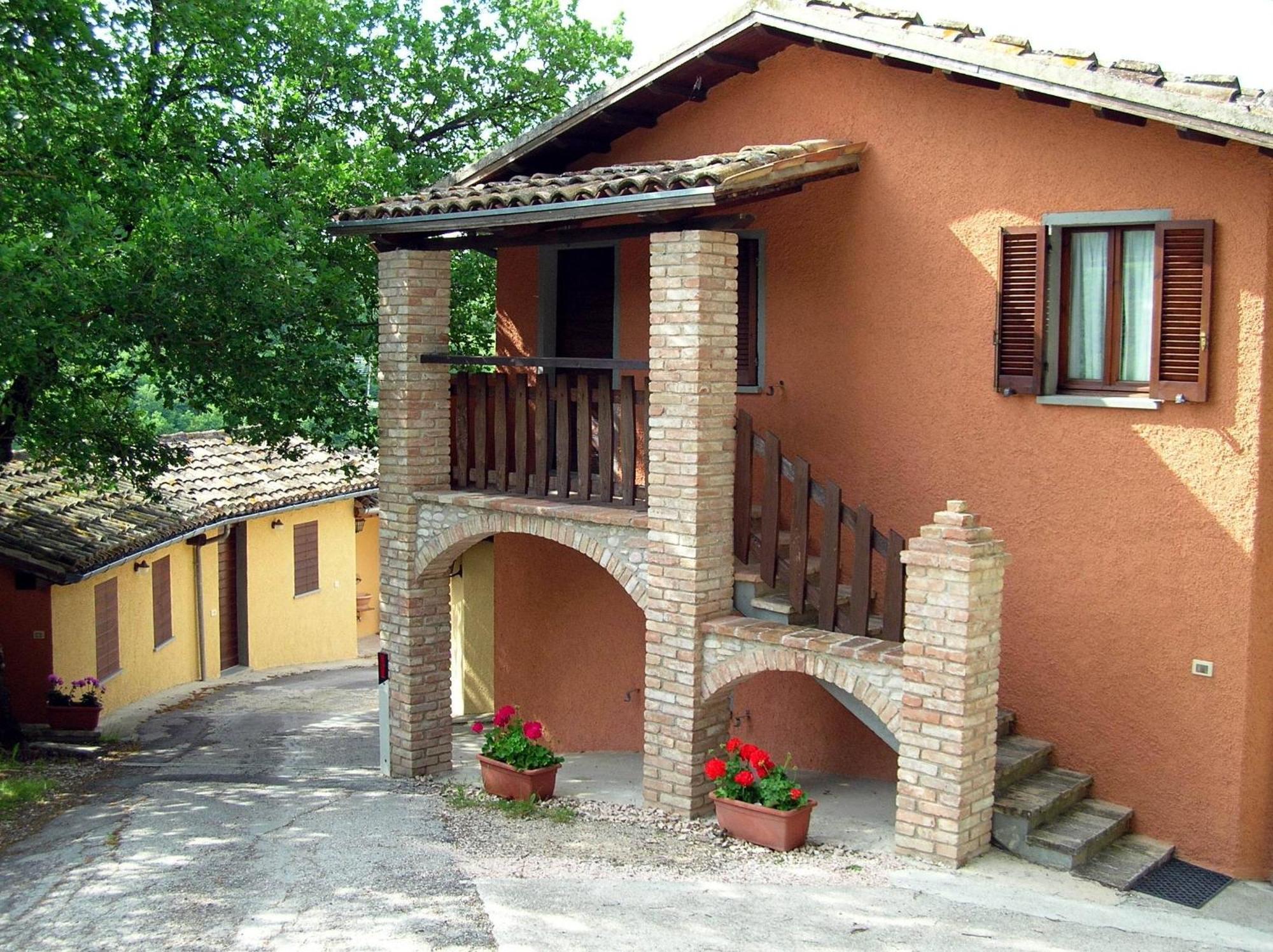 Agriturismo Orsaiola Urbania Exteriör bild