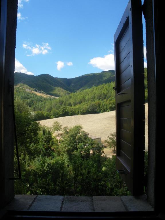 Agriturismo Orsaiola Urbania Rum bild